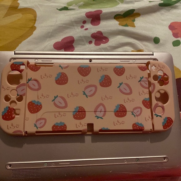 Nintendo Switch OLED Case - Picture 1 of 2